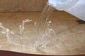 蔡甸漏水维修 免砸砖防水材料该如何施工